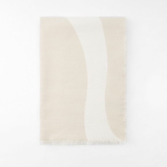 Zara WAVE PRINT SCARF - Picture 4 of 4